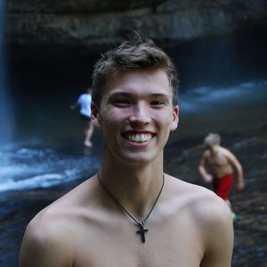 Meet your Posher, Tyler